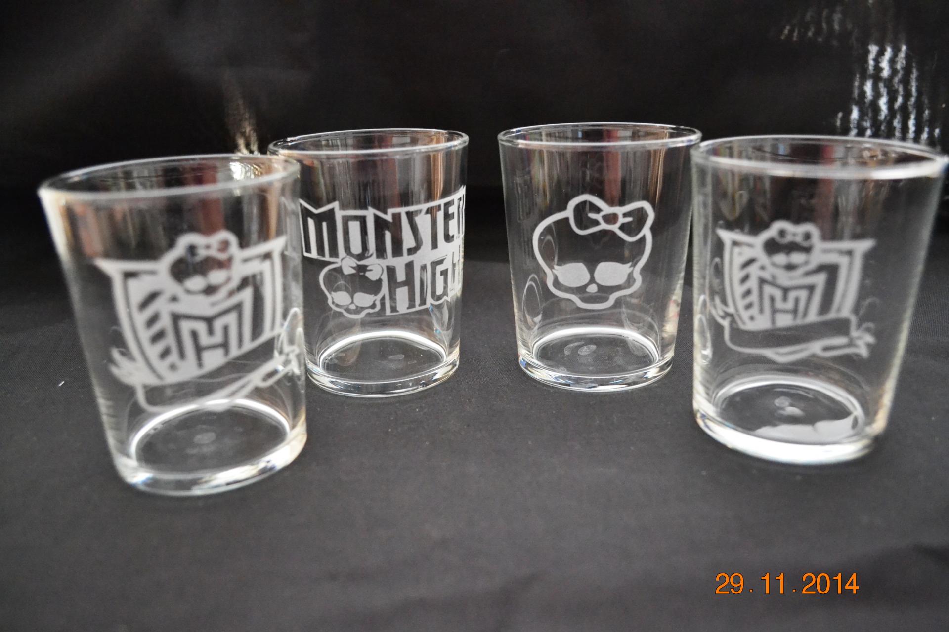 gravure verre monster high