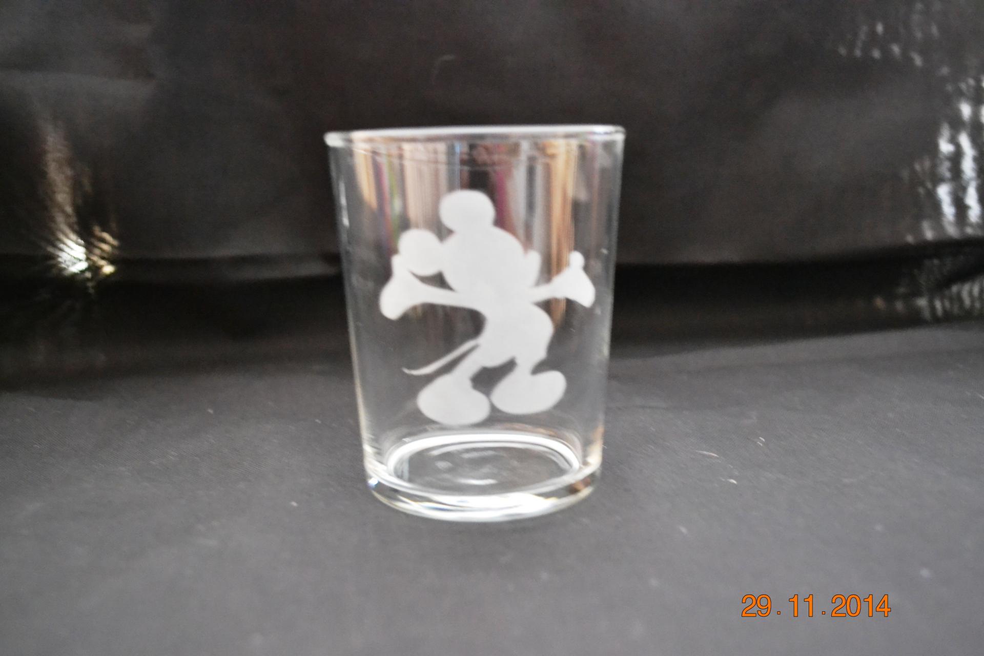gravure verre mickey